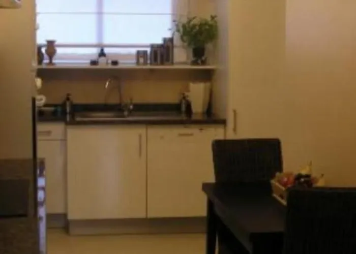 Plein Centre Confort Location De Samedi A Samedi De Juin A Septembre * Ajaccio (Corsica)