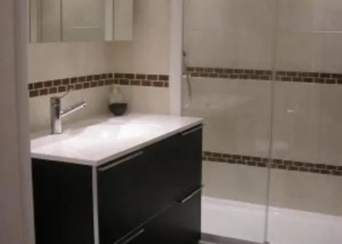 Plein Centre Confort Location De Samedi A Samedi De Juin A Septembre Ajaccio (Corsica)